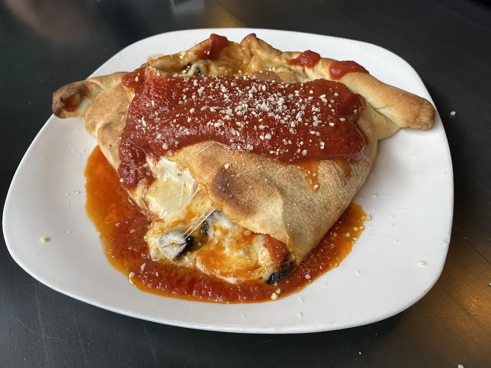Calzone Deluxe Pizza